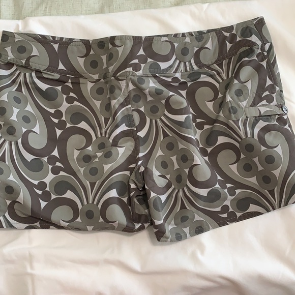 Patagonia board shorts - Picture 2 of 3